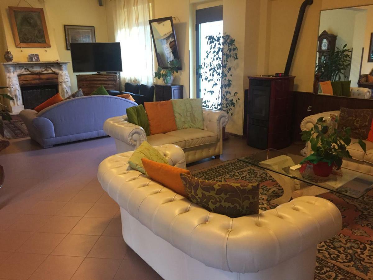 Hotel La Lucciola Кианчано Терме Екстериор снимка