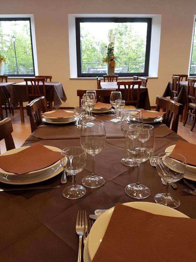 Hotel La Lucciola Кианчано Терме Екстериор снимка