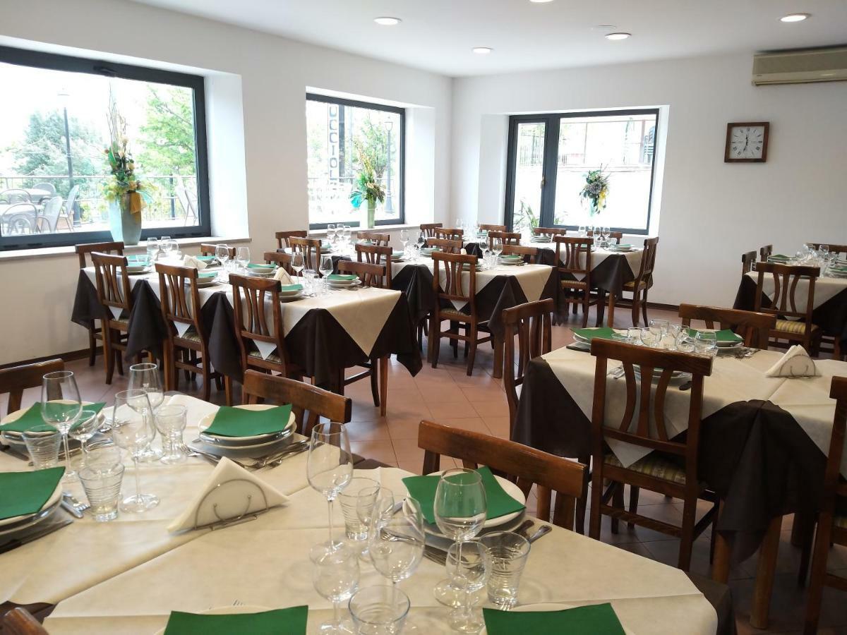 Hotel La Lucciola Кианчано Терме Екстериор снимка